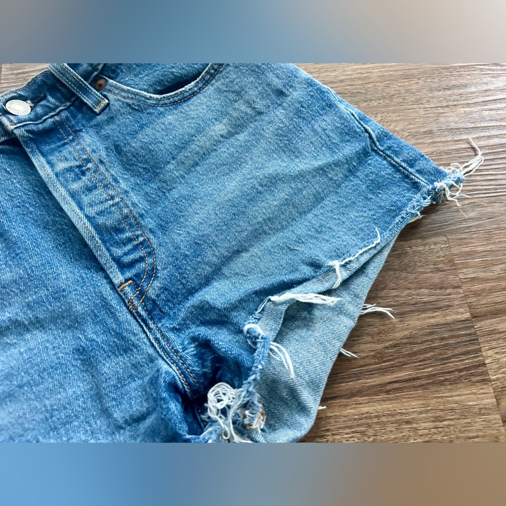LEVI’S 501 High Rise Cutoff Denim Shorts 2.5” Western Indie Sleeze 90s Boho | 28 - Picture 6 of 10